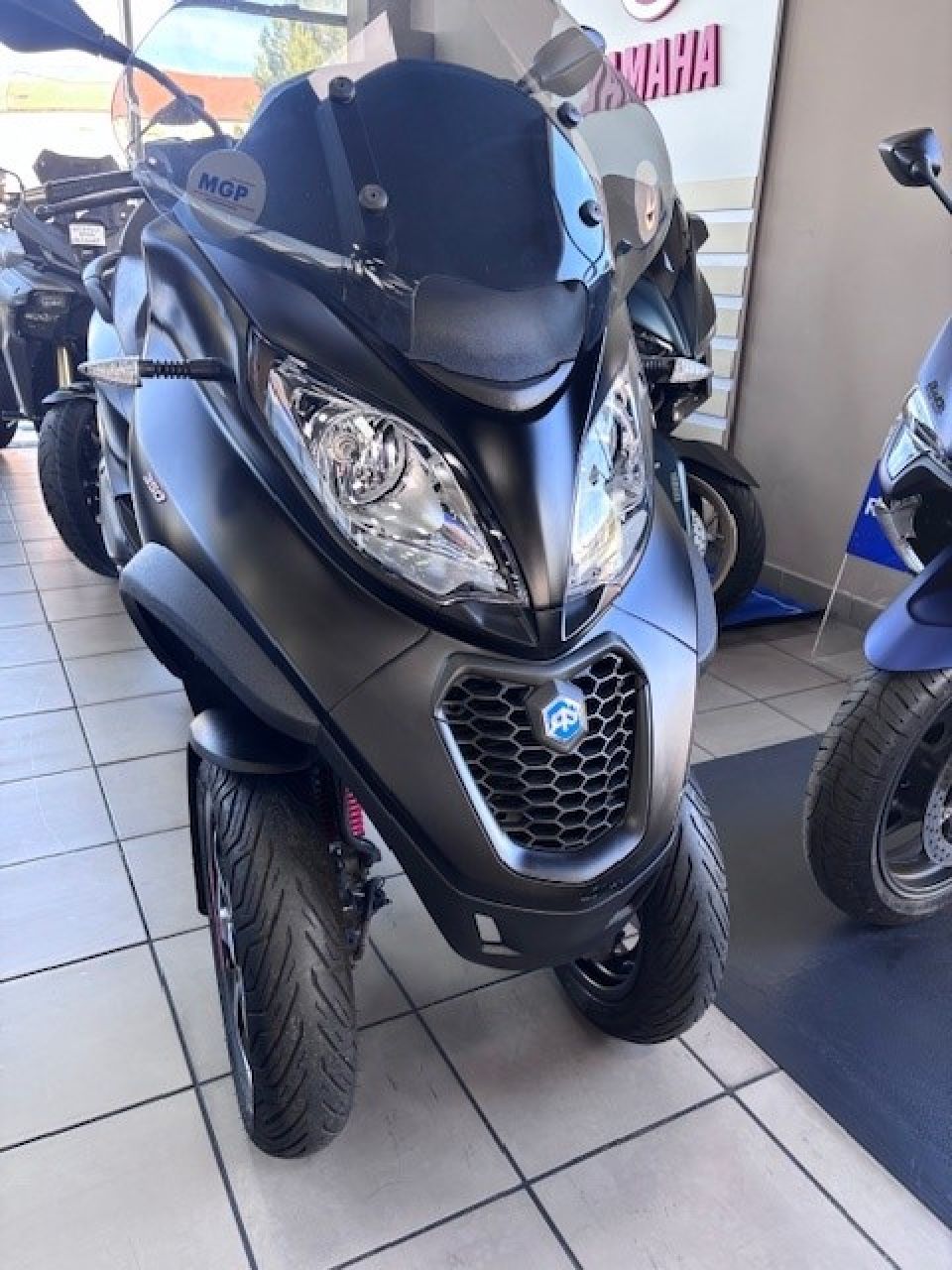 PIAGGIO MP3 300 HPE SPORT ABS ASR 4