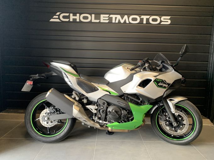 KAWASAKI Ninja 7 Hybrid 4