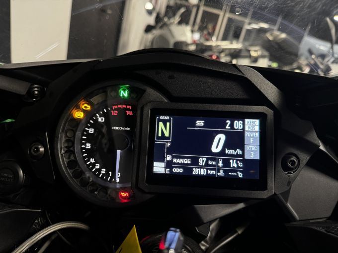 KAWASAKI H2 SX SE 4