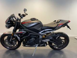 TRIUMPH STREET TRIPLE 765 RS - 2020