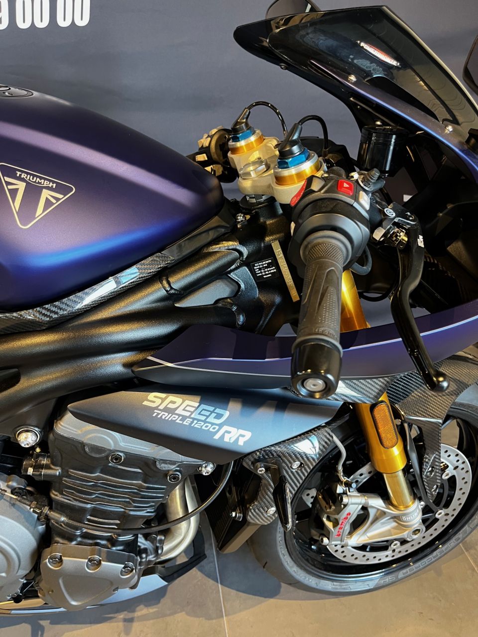 TRIUMPH SPEED TRIPLE 1200 RR 4