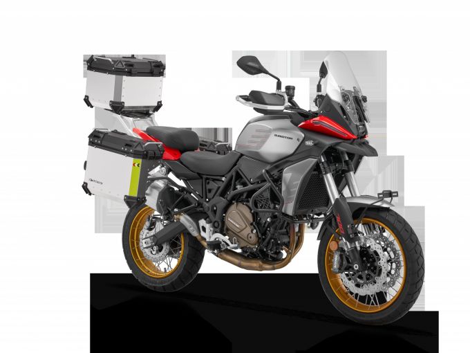 QJ MOTOR SRT 700X 4