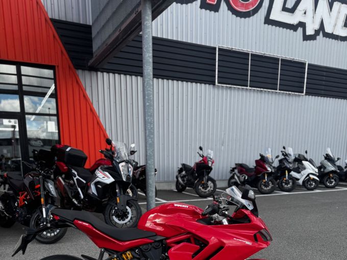 DUCATI SUPERSPORT 937 4