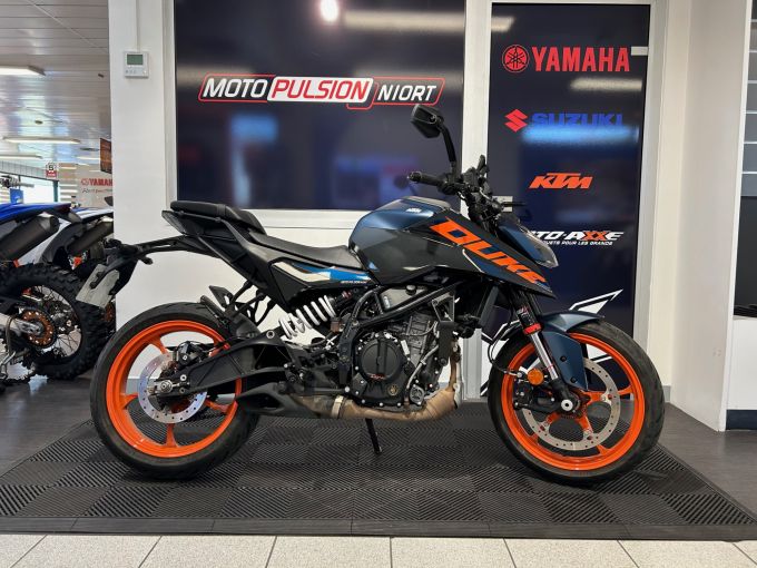 KTM 125 DUKE 4