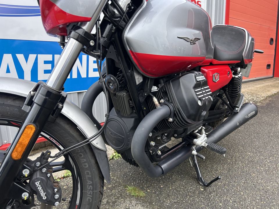 MOTO GUZZI V7 4
