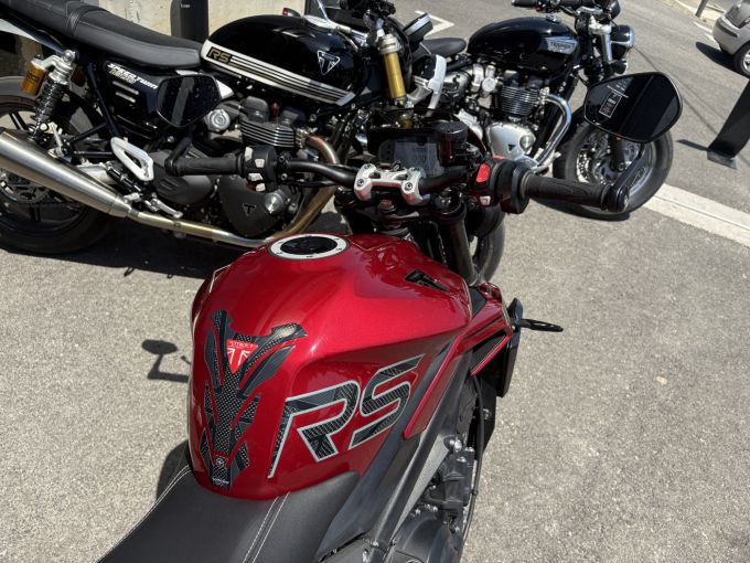 TRIUMPH STREET TRIPLE 765 RS 4