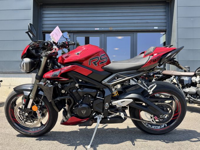 TRIUMPH STREET TRIPLE 765 RS 4