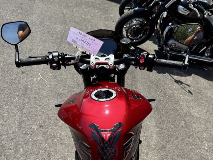 TRIUMPH STREET TRIPLE 765 RS 4