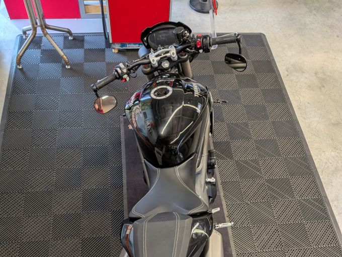 TRIUMPH SPEED TRIPLE 1050 S  4