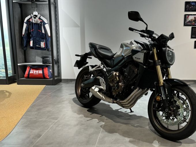 HONDA CB650R 4