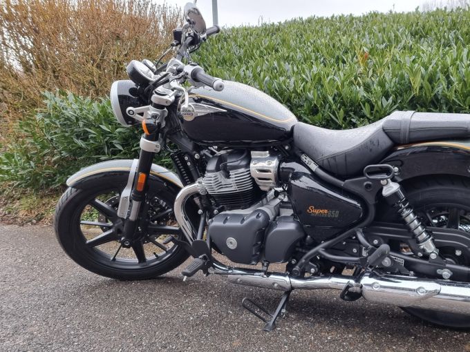 ROYAL ENFIELD SUPER METEOR 4