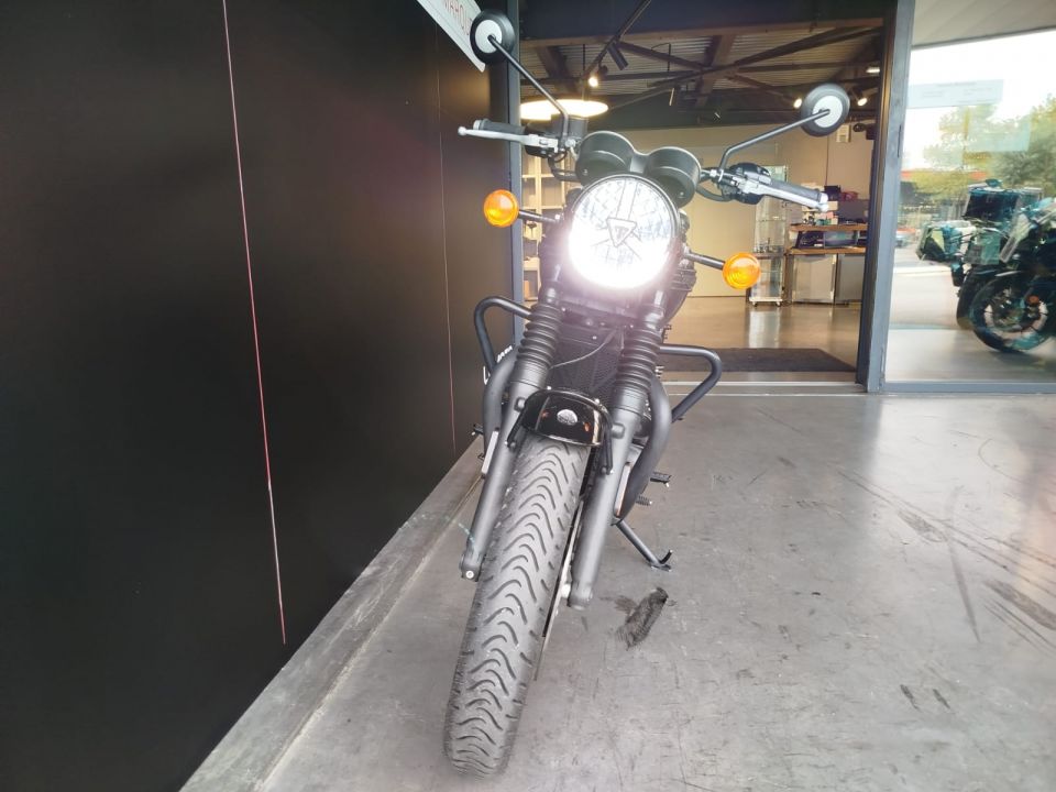 TRIUMPH Bonneville T120 Black 4