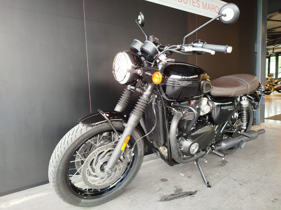 TRIUMPH Bonneville T120 Black 4