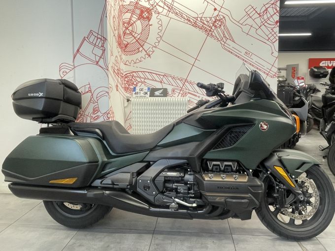 HONDA GL 1800 GOLDWING DCT 4