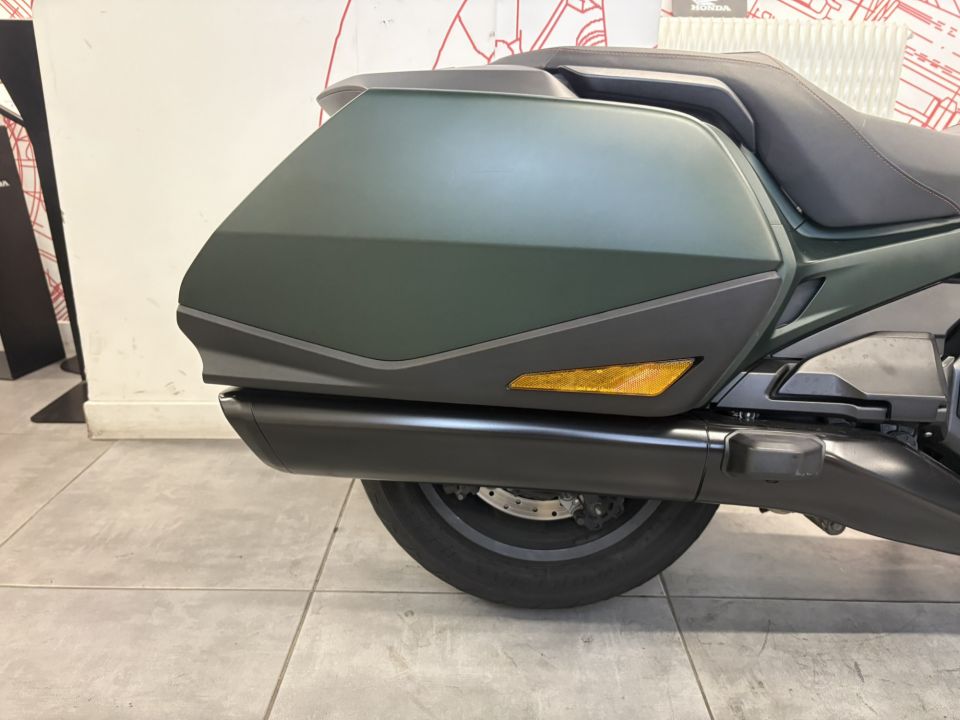 HONDA GL 1800 GOLDWING DCT 4