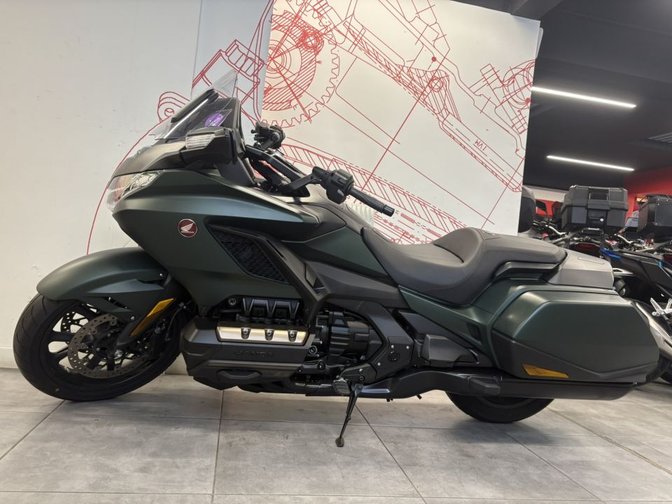 HONDA GL 1800 GOLDWING DCT 4