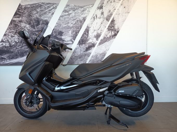 HONDA FORZA 125 4