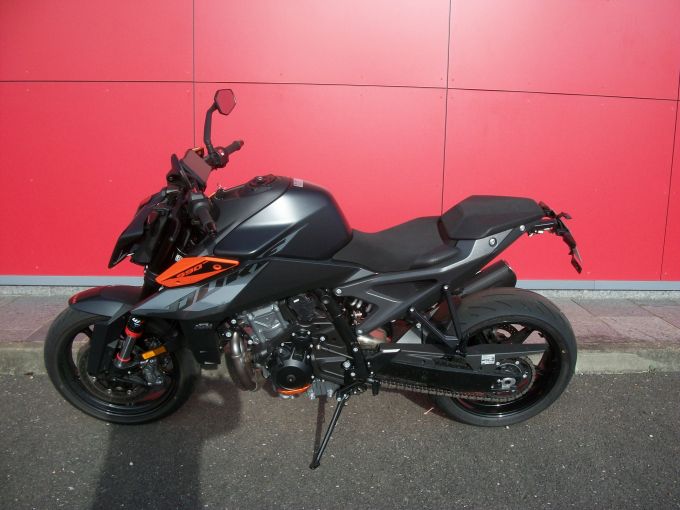 KTM 990 DUKE 4