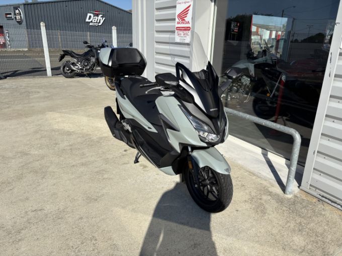HONDA FORZA 125 ABS 4