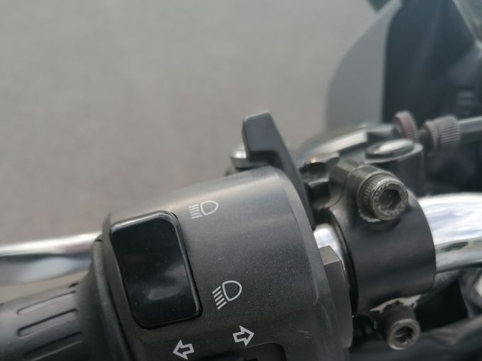KAWASAKI ZR-7 S 4