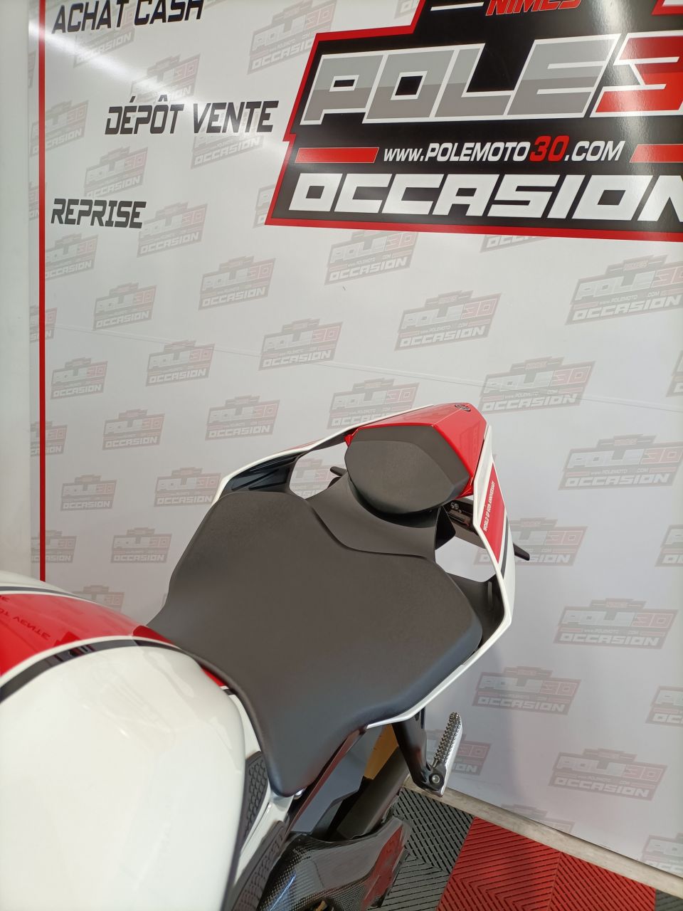 YAMAHA YZF-R1 WORLD GP 60TH ANNIVERSARY 4