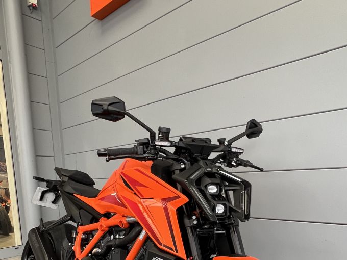 KTM 1390 SUPER DUKE R EVO 4
