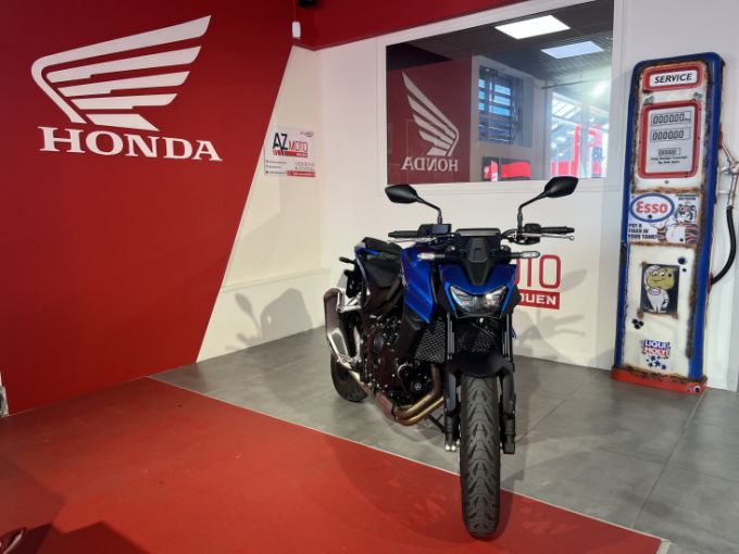 HONDA CB750 Hornet 35 kW 4