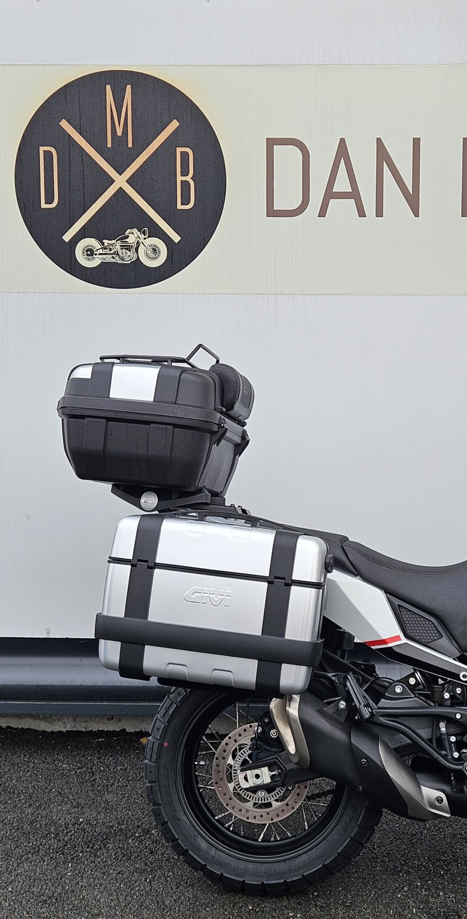 MOTO MORINI X-cape 650 4