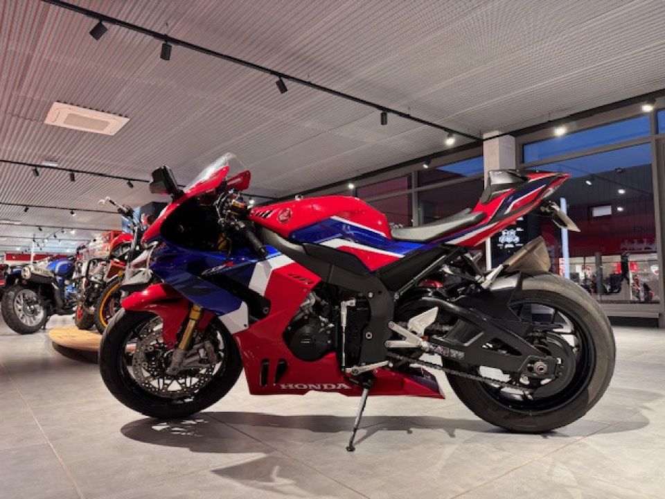 HONDA CBR1000RR FIREBLADE HRC ABS 4