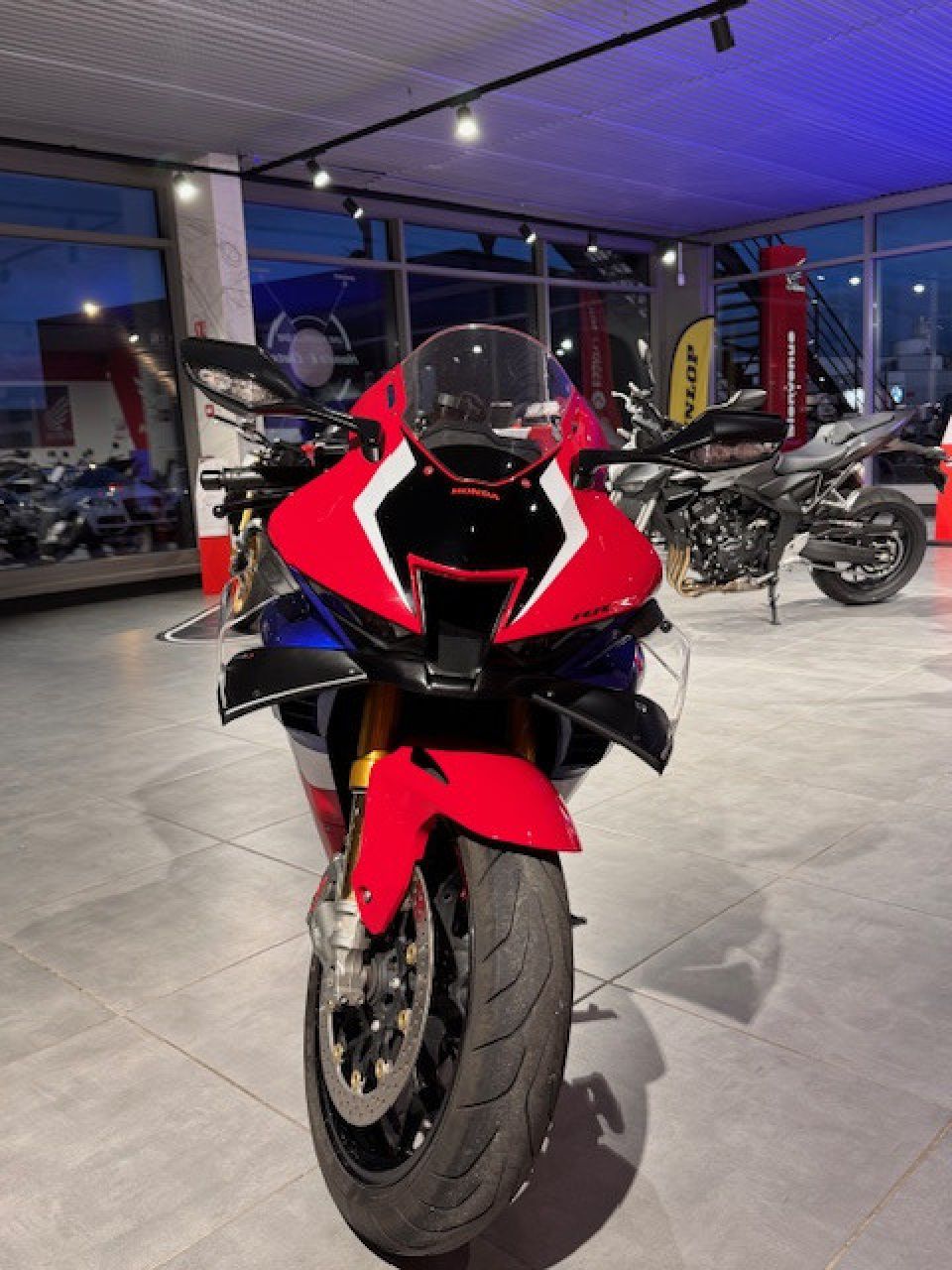 HONDA CBR1000RR FIREBLADE HRC ABS 4