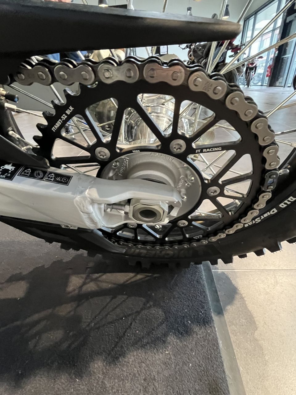 TRIUMPH TRIUMPH TF E 250 ENDURO 4