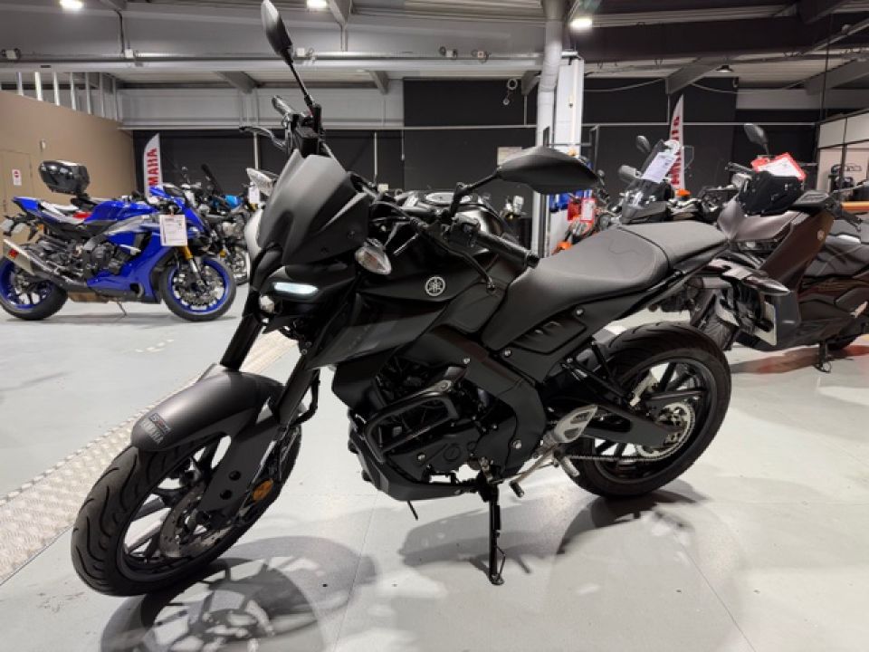 YAMAHA MT-125 ABS 4