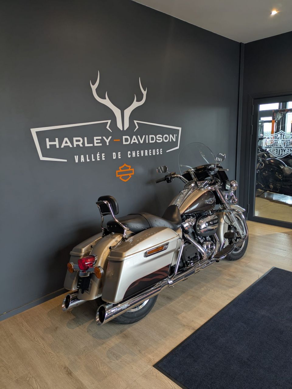 HARLEY-DAVIDSON TOURING ROAD KING 1745 4