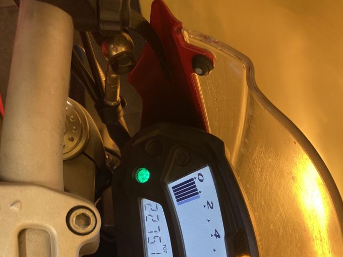 DUCATI MONSTER 796 4