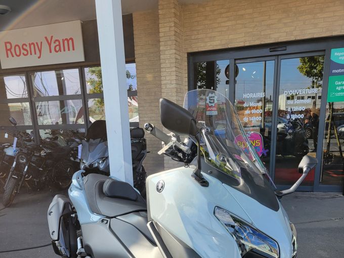 YAMAHA XP T-MAX 560 TECH MAX 4