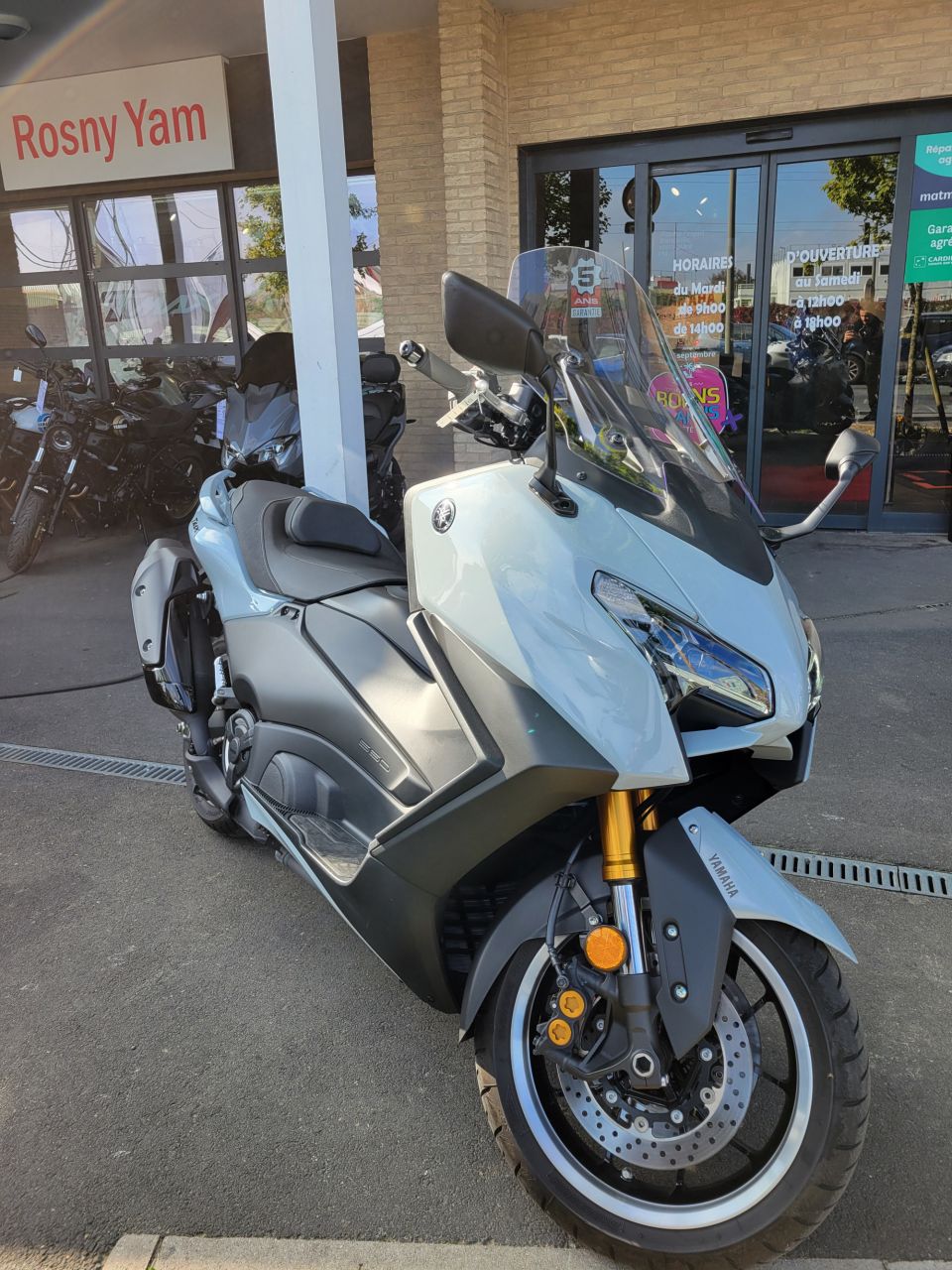 YAMAHA XP T-MAX 560 TECH MAX 4