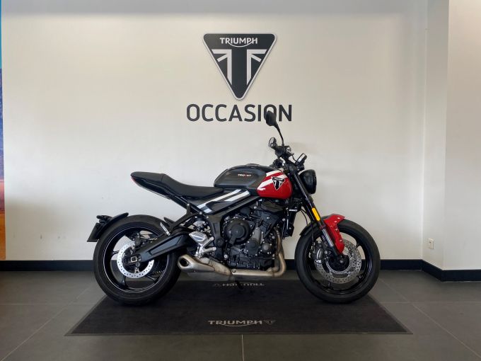 TRIUMPH TRIDENT 660 4