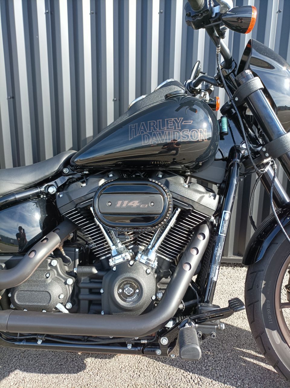 HARLEY-DAVIDSON SOFTAIL LOW RIDER 1868 S 4