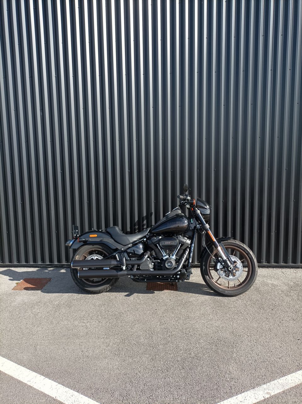 HARLEY-DAVIDSON SOFTAIL LOW RIDER 1868 S 4