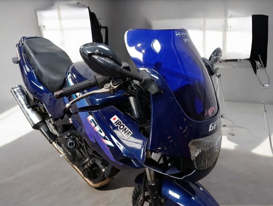 KAWASAKI GPZ 4