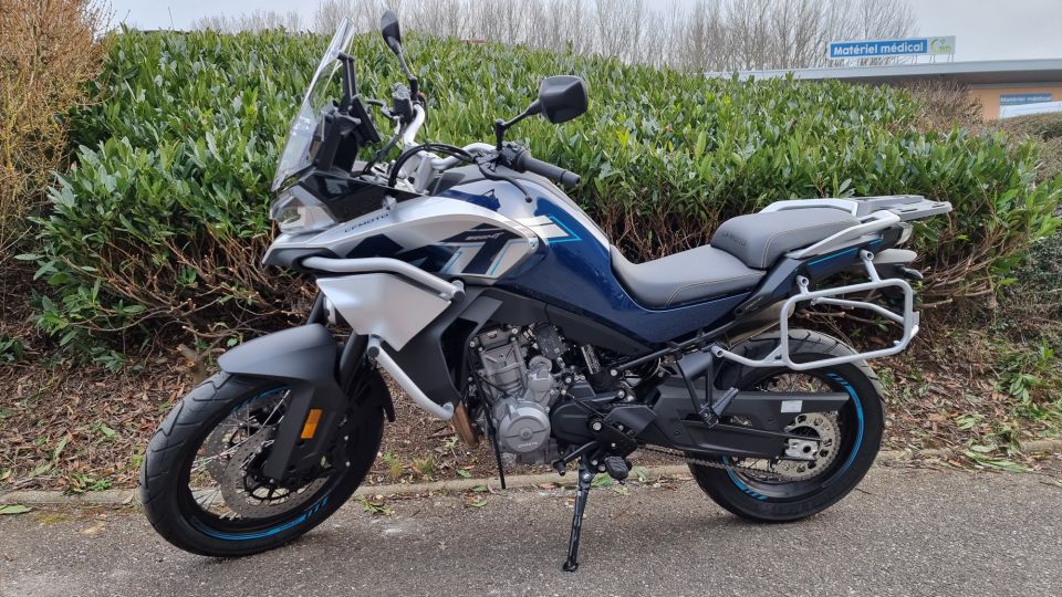 CF MOTO 800 MT Sport 4