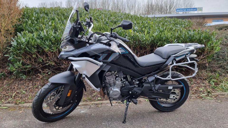 CF MOTO 800 MT Sport 4