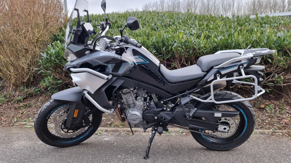 CF MOTO 800 MT Sport 4