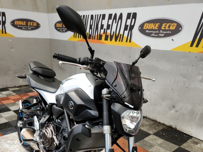 YAMAHA MT-07 (47.5CV) 4