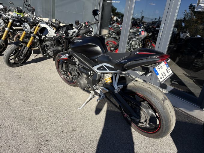 TRIUMPH STREET TRIPLE 765 RS 4