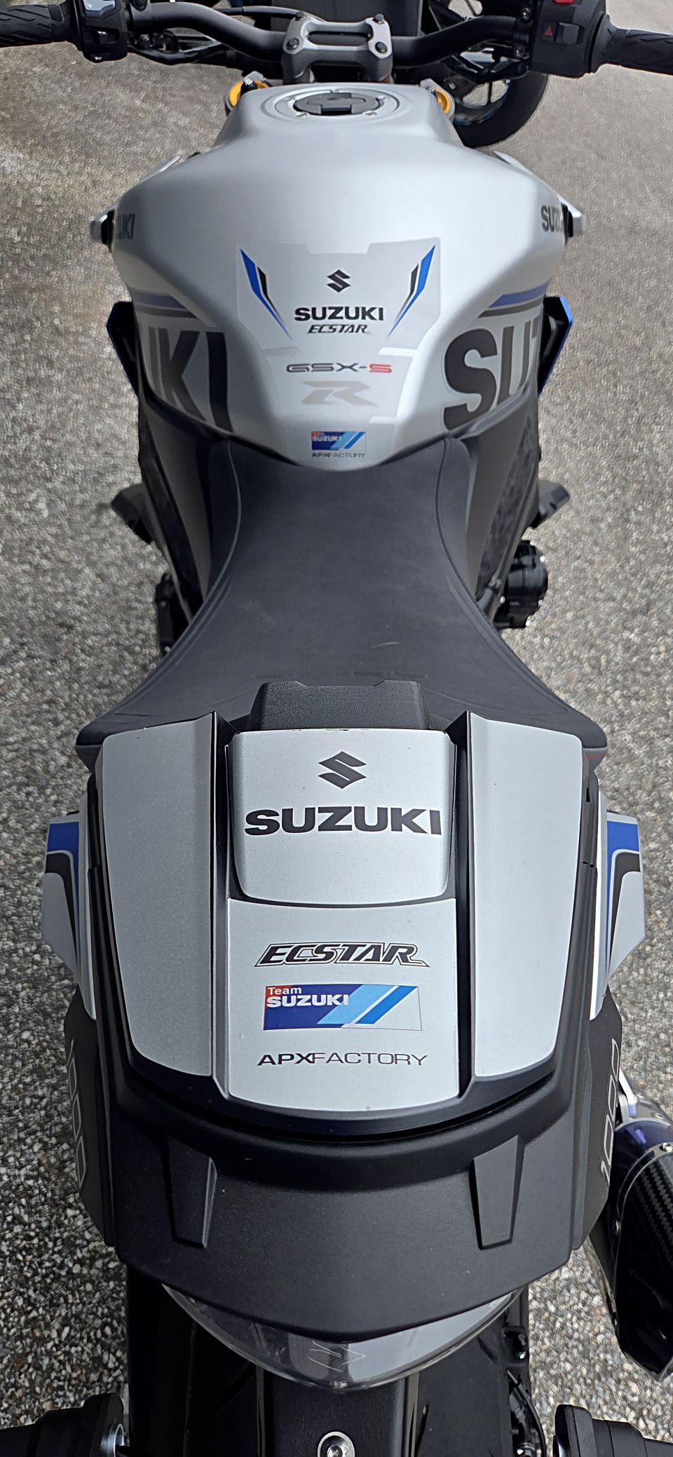 SUZUKI GSX-S 1000 ABS 4