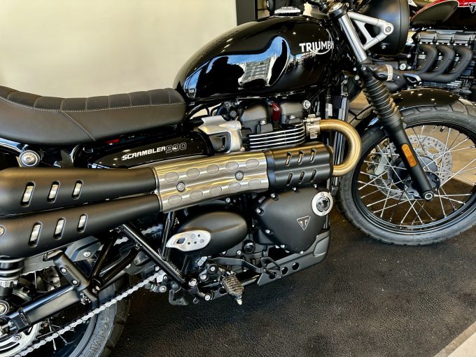 TRIUMPH SCRAMBLER 900 4