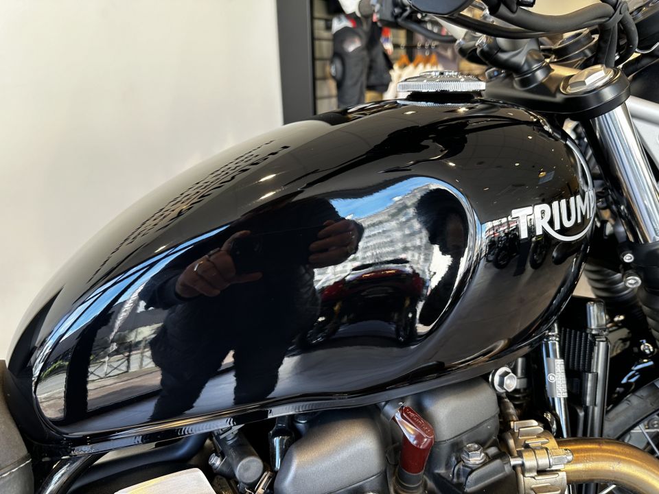 TRIUMPH SCRAMBLER 900 4