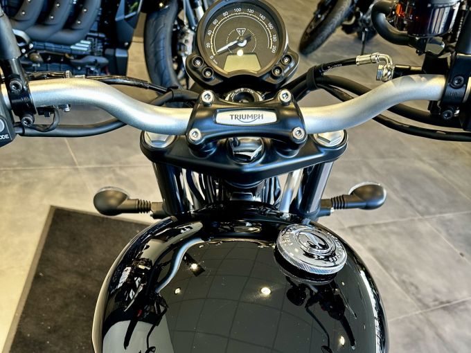 TRIUMPH SCRAMBLER 900 4