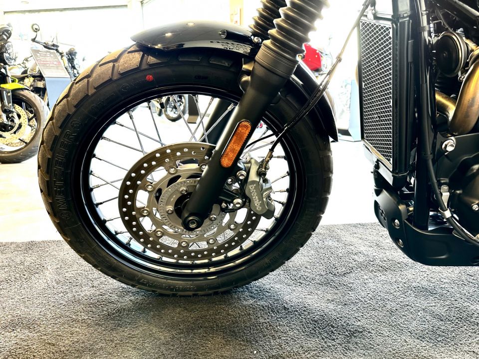 TRIUMPH SCRAMBLER 900 4